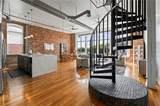 330 Peters Street - Photo 2