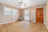 913 Longleaf Drive - Photo 3