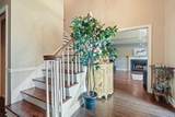 300 Shelli Lane - Photo 8