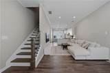 633 Broadview Place - Photo 12
