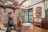 988 Woodland - Photo 4