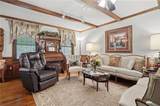 988 Woodland - Photo 6