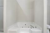 682 Stonemill Manor - Photo 32