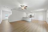 558 Meadows Farm Drive - Photo 11