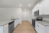 558 Meadows Farm Drive - Photo 16