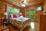 305 Martin Crossing - Photo 14