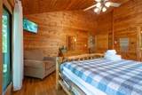 305 Martin Crossing - Photo 20