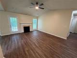 211 Ravenwood Court - Photo 2