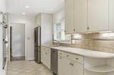 955 Vistavia Circle - Photo 6