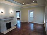 49 Leslie Street - Photo 13