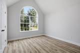 530 Creekview Boulevard - Photo 18