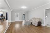2037 Stoneleigh Drive - Photo 19