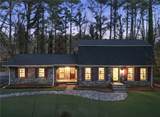 2037 Stoneleigh Drive - Photo 3