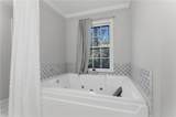 2037 Stoneleigh Drive - Photo 36