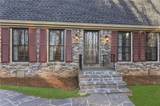 2037 Stoneleigh Drive - Photo 4