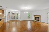 2452 Walkers Glen Lane - Photo 15