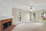 8550 Lakemeadow Drive - Photo 9