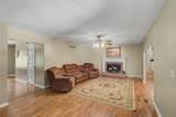 325 Pickett's Crossing - Photo 14