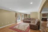 325 Pickett's Crossing - Photo 15