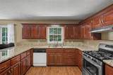 325 Pickett's Crossing - Photo 7