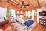 30 Maxwell Lane - Photo 18