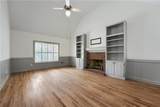 3115 Queens Walk - Photo 15
