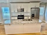 946 Hubbard Street - Photo 3