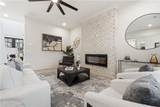 318 Vinings Walk - Photo 13