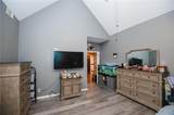 1011 Lakeside Court - Photo 11