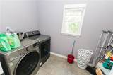 1011 Lakeside Court - Photo 18