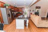 1011 Lakeside Court - Photo 29