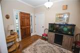 1011 Lakeside Court - Photo 3