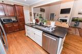 1011 Lakeside Court - Photo 30
