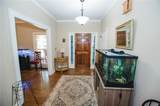 1011 Lakeside Court - Photo 4