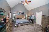 1011 Lakeside Court - Photo 9