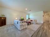 240 Hyde Park - Photo 15