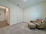 240 Hyde Park - Photo 33