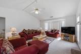 511 Barclay Court - Photo 8