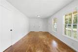 886 Oakhill Court - Photo 15