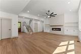 136 Lakeview Way - Photo 15