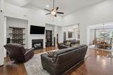 32 Meadow View Glen - Photo 8