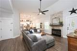 2033 Lakeview Parkway - Photo 13