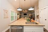 2033 Lakeview Parkway - Photo 21