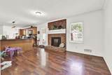 2122 Colonial Oak Way - Photo 2