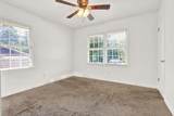 2122 Colonial Oak Way - Photo 5