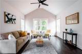 2166 Montrose Avenue - Photo 9
