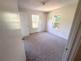 1668 Oak Knoll Circle - Photo 4