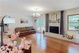 304 Lakeshore Drive - Photo 2