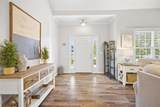 33 Martha's Place - Photo 3