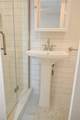 586 Glochester Place - Photo 19